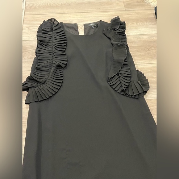 Black Ruffle Sleeve dress - Picture 2 of 3
